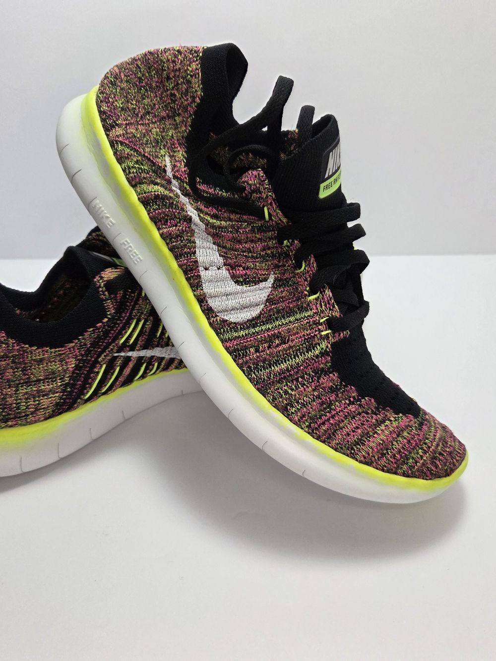 Nike Women’s Free RN Flyknit Running Shoes - Black/Neon Pink